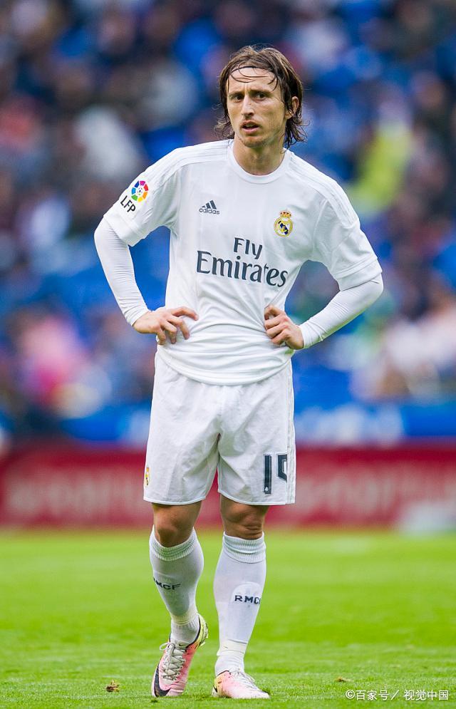 逆天操作！前西汉姆球员社媒炫耀贩毒，被判入狱三年