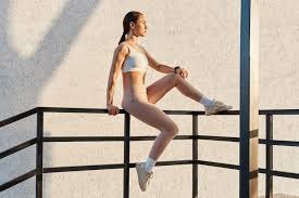 亚利桑那响尾蛇在 2023 年以黑马之姿横扫道奇挺进总决赛，展现年轻新星的冲劲